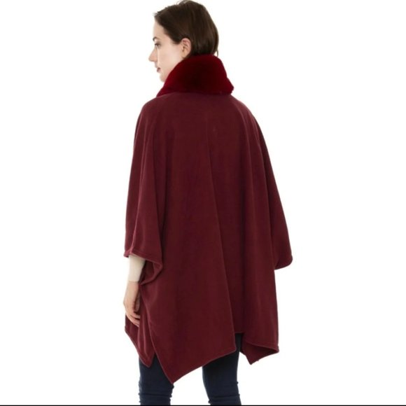 WOMENS WINE RUANA/PONCHO W/FAUX FUR COLLAR  - OS - Picture 6 of 10